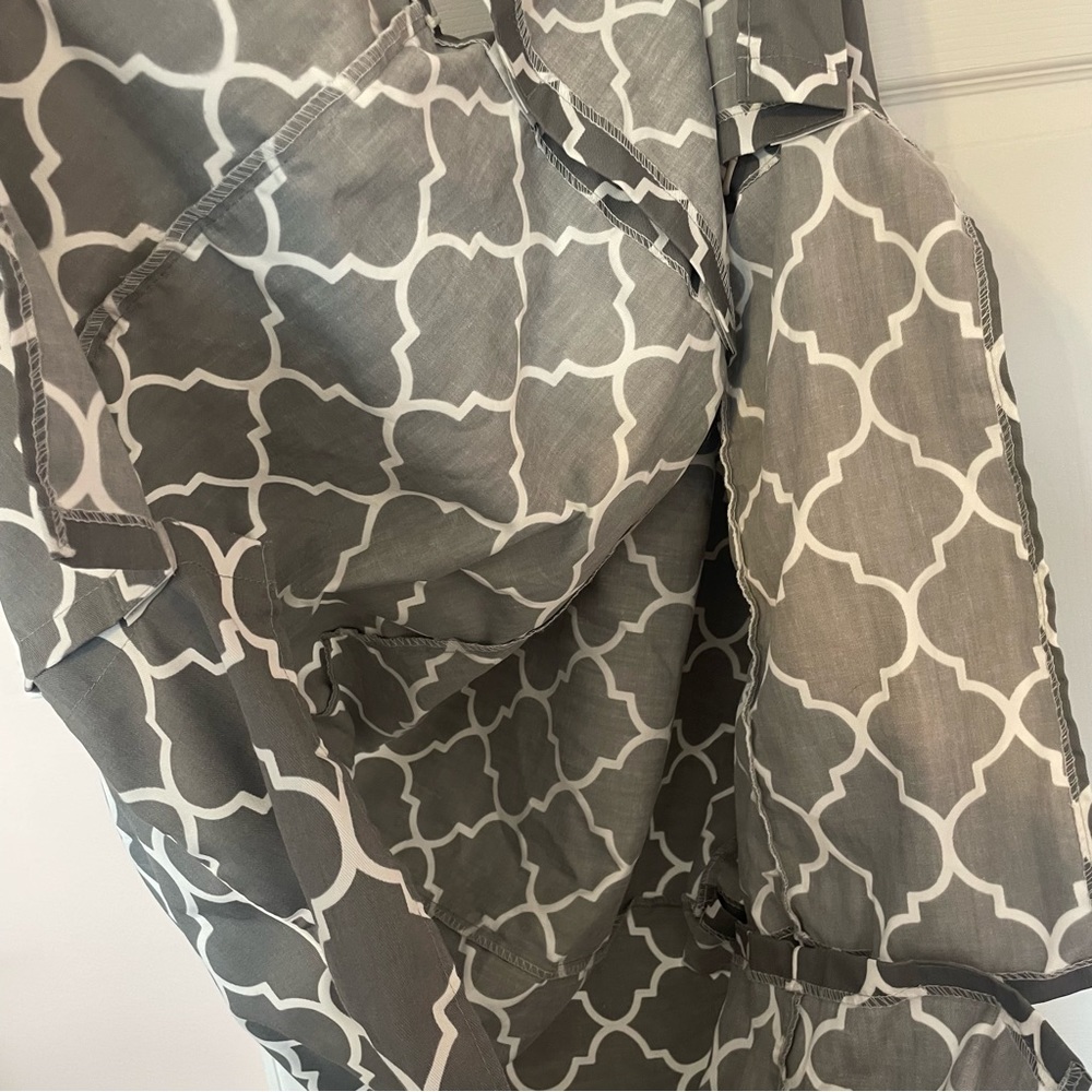 Gray and White Dog Crate Cover - Picture 3 of 6